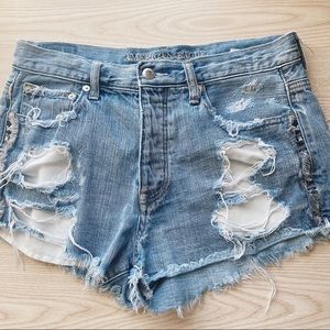AMERICAN EAGLE HIGH RISE FESTIVAL SHORTS 8